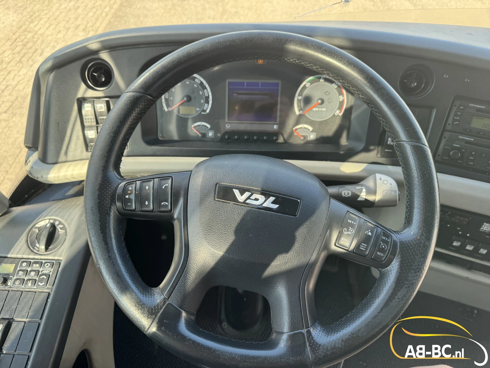 VDL Futura FHD2-129-440 54 seats EURO 6 2015 Bild 41