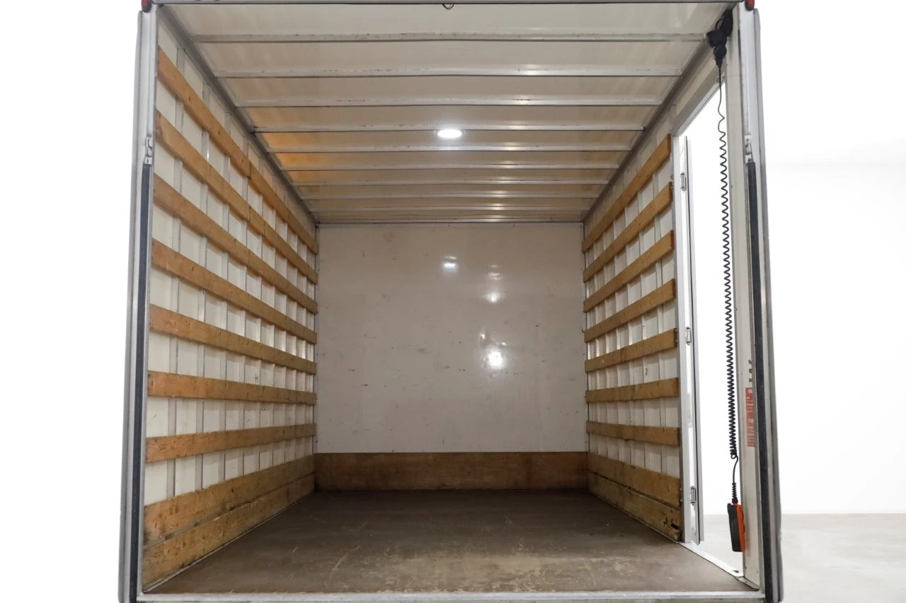 Volkswagen Crafter 2022 - 35 2.0 TDI 140pk Bakwagen met laadklep en zijdeur 03-2022 obrázek 3