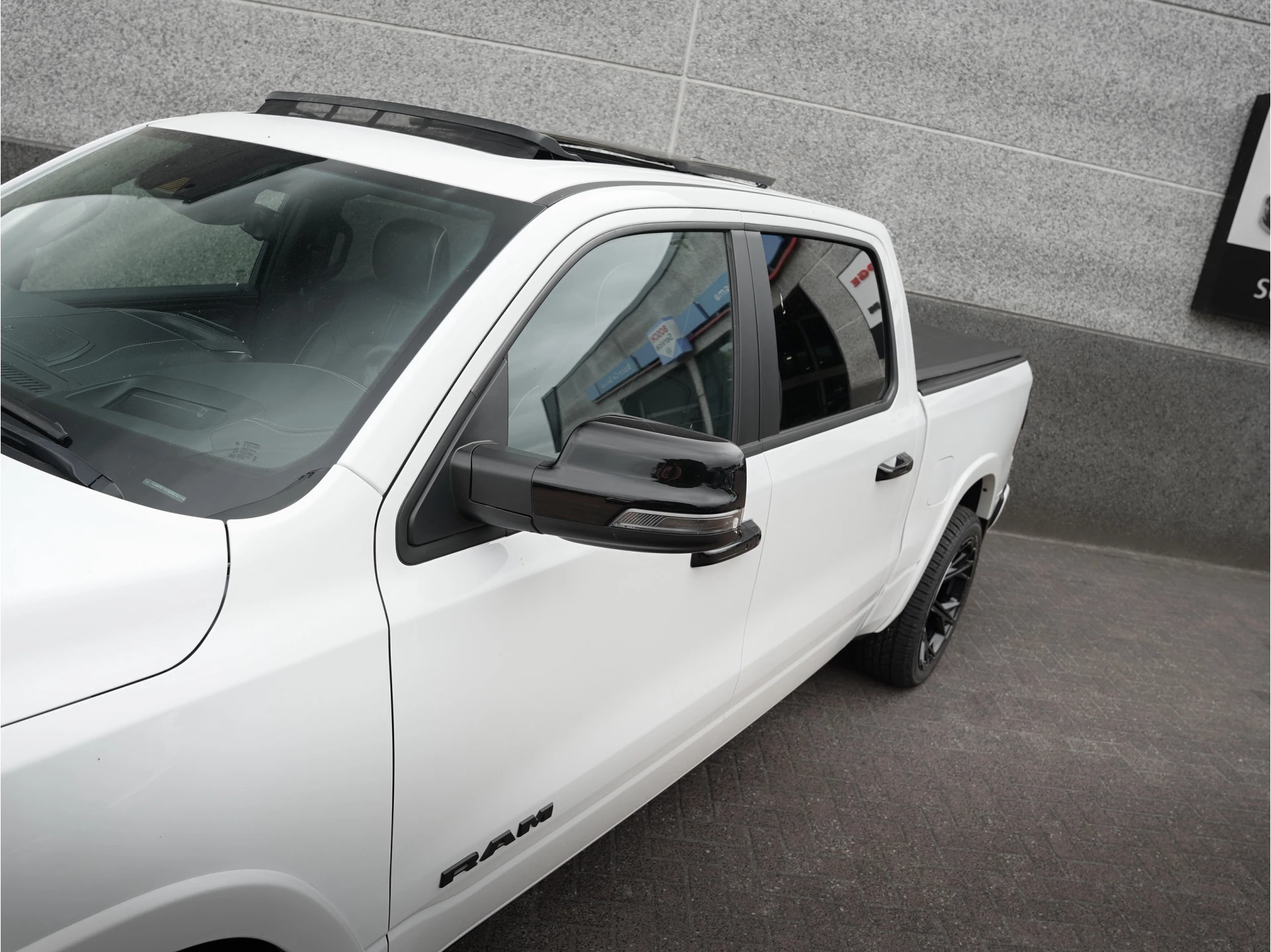 Dodge Ram 1500 2024 - 5.7 V8 4x4 Crew Cab Limited Night afbeelding 61