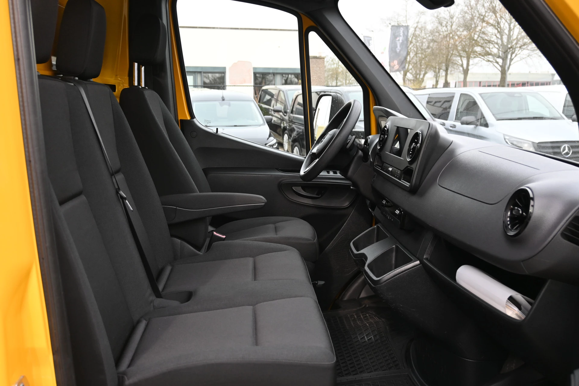 Mercedes-Benz Sprinter 2023 - 315 CDI L2 FWD Chassis-cabine obrázek 7