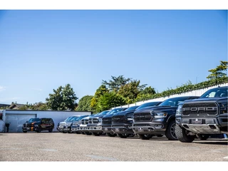 Dodge Ram 1500 2024 - Crew Cab Limited Night Edition Rambox obrazek 24