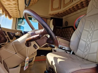 Scania S 2019 - S580 Highline - Full spec - Show truck - BUFFL interior - Retarder - Full air - Night clima image 11