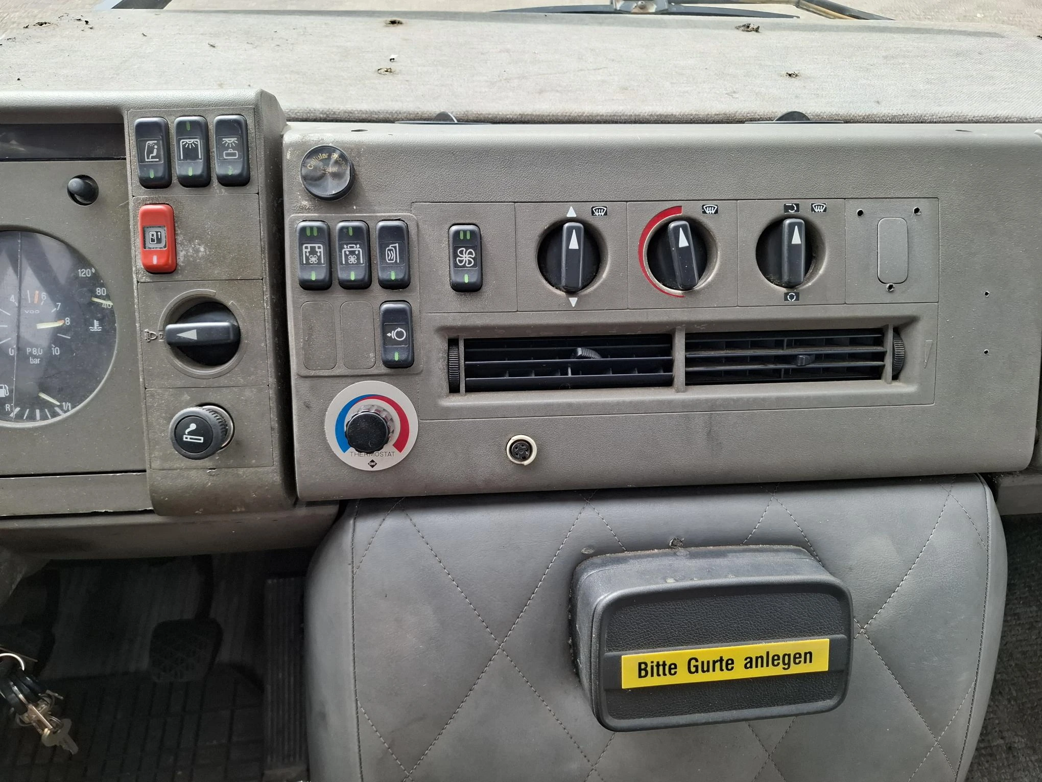 Mercedes-Benz 1991 - 814 D / 317828 KM / 23 PERSONS / FULL-STEEL / PARKHEAT+COOL / DOUBLE AIR REAR / AIRCO / MANUAL / 1991 afbeelding 24