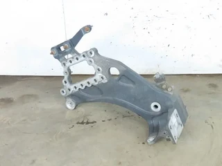 Mercedes-Benz - Body & Chassis Parts Veersteun Re. MB MP4 afbeelding 2 miniatuur