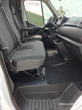 Renault Master 2020 - T35 2.3 dCi 135 L2H2 , Euro 6 , 1e Eig. Airco cruise , Apk mei 2027 , super Km , pracht bus. obrazek 25