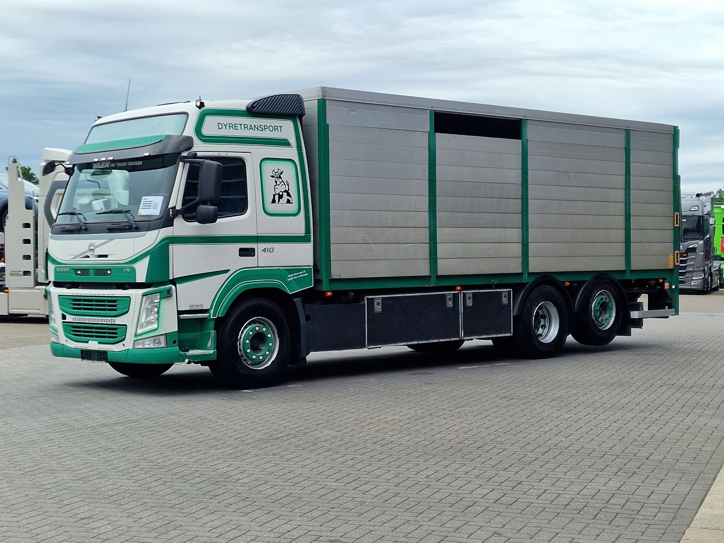 Volvo FM 2014 - 410 Globetrotter 6x2*4 - Livestock - Euro 6 - Steering axle zdjęcie 4