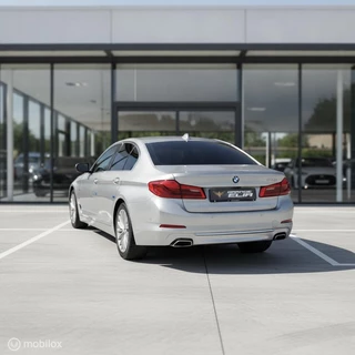 BMW 5 Series 2018 - 540i High Executive image 7