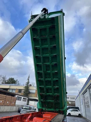 Kempf SKM 35/3 Hardox 31 m³ Lift ALCOA 2011 - SKM 35/3 Hardox 31 m³ Lift ALCOA obrazek 4