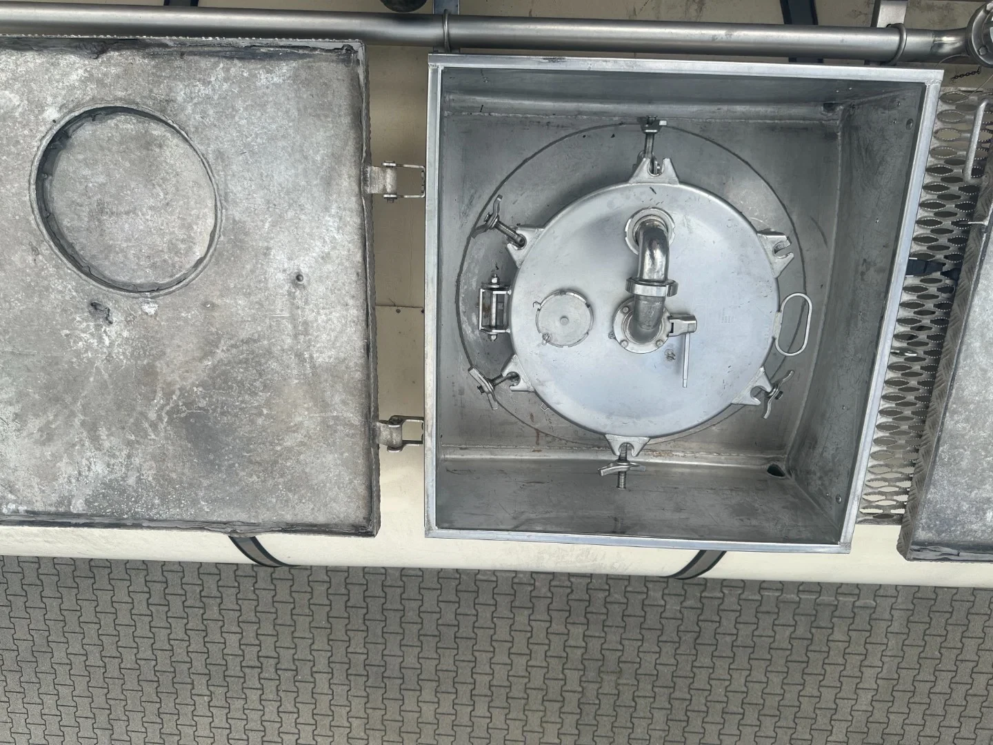 Feldbinder 1998 - LEBENSMITTEL / LEVENSMIDDELEN / FOOD / 33.500L / 3-COMP / PUMPE / LIFTACHSE imagem 51