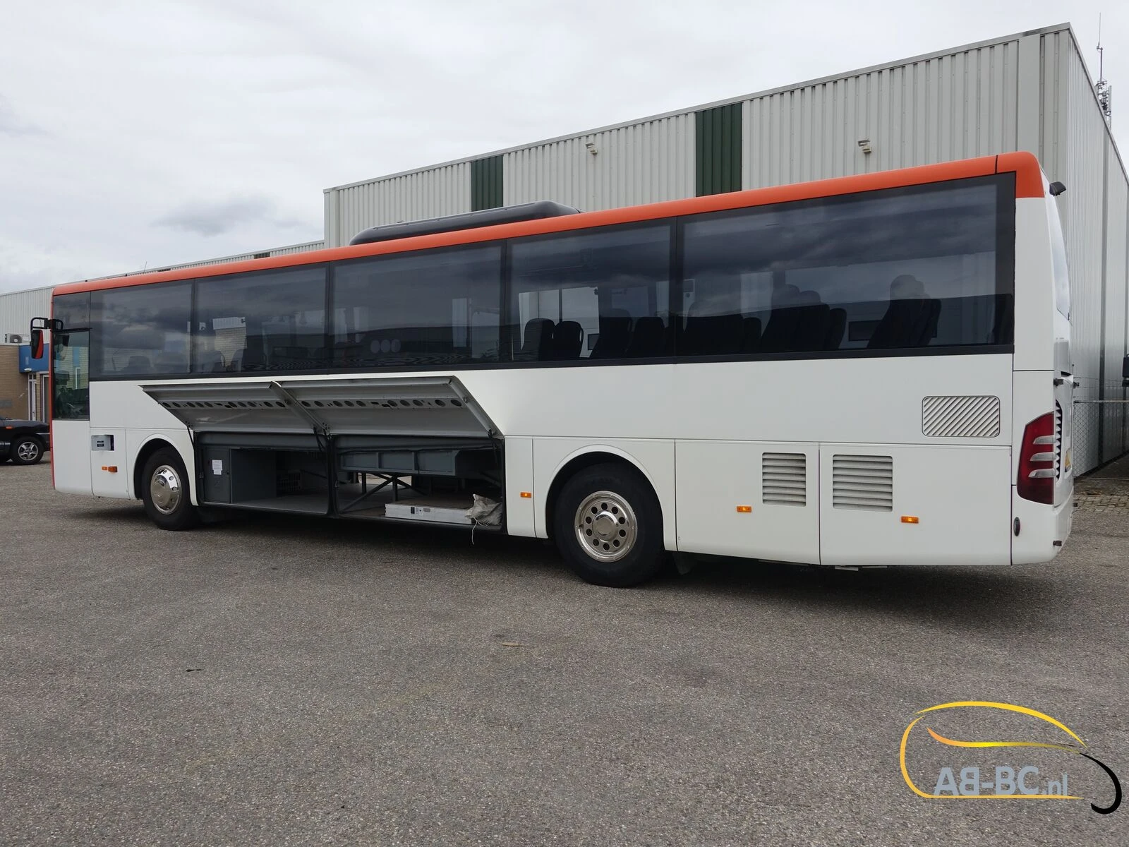 Mercedes-Benz Intouro 49 Seats Liftbus EURO 6 2016 image 27