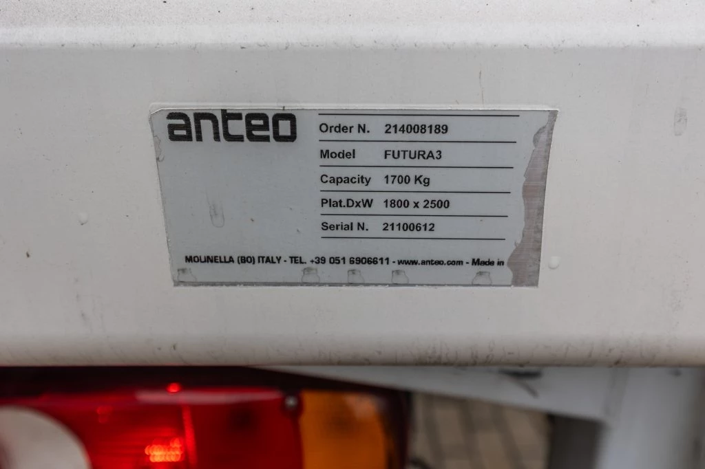 Renault 2020 - D12.240+HAYON ANTEO 1.7T. zdjęcie 26