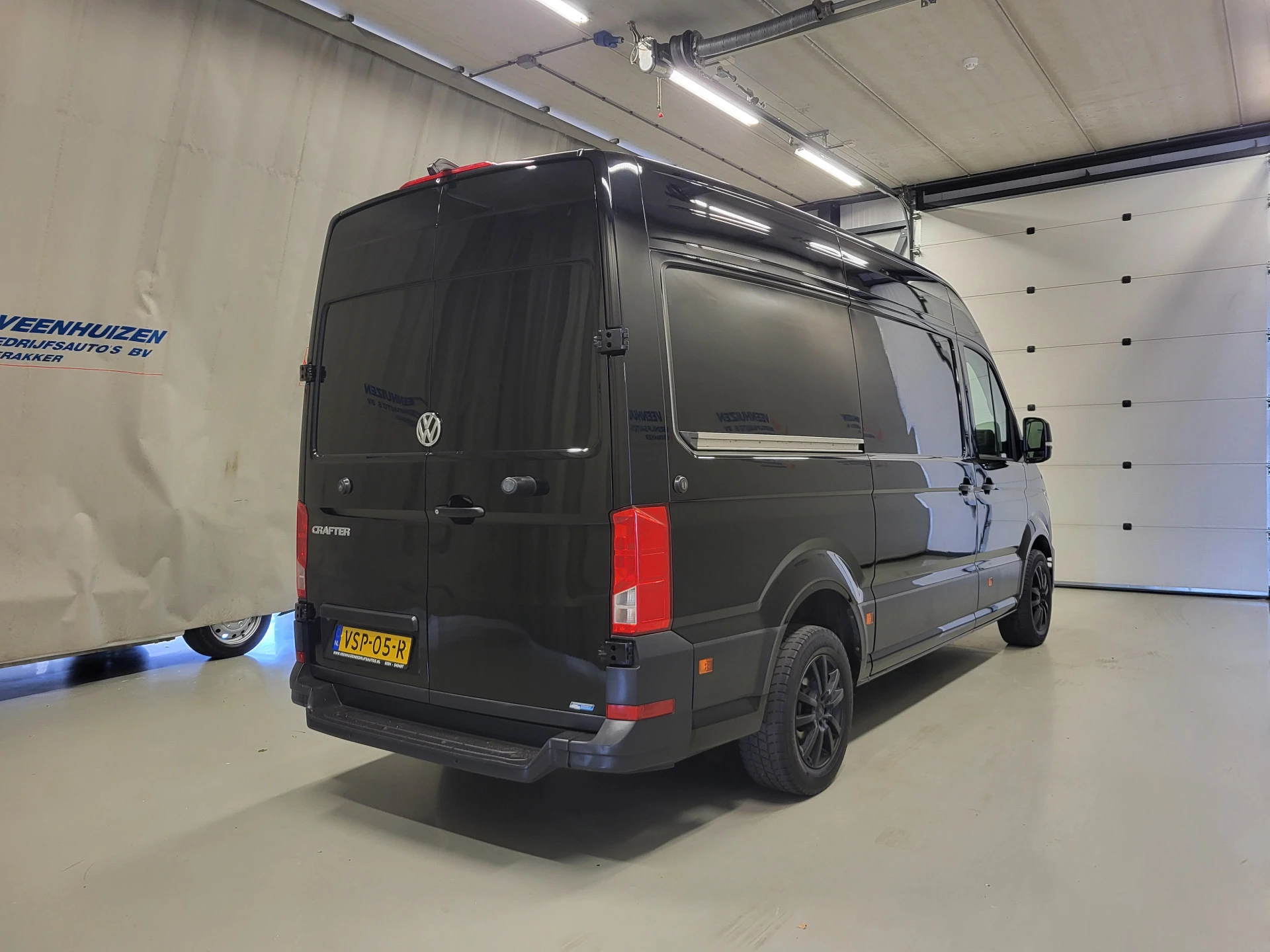 Volkswagen Crafter 2019 - 2.0TDI L3/H3 3000kg Trekgewicht Euro 6! image 3