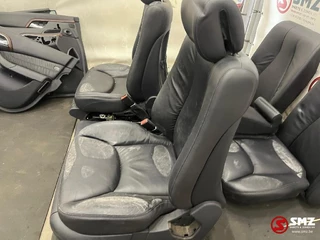 Mercedes-Benz N/A - Occ set interieur met zetels W220 Mercedes image 6