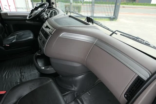 DAF XF 530 2019 - SSC | Intarder | 2 Tanks | 928407Km | 2019 | Smart Tacho 2 | Full Spoiler | Stand Klima | Roof Airco | Navi | TV | Microwave | TUV/MOT/APK 02-2027 | NL-Truck obrazek 38