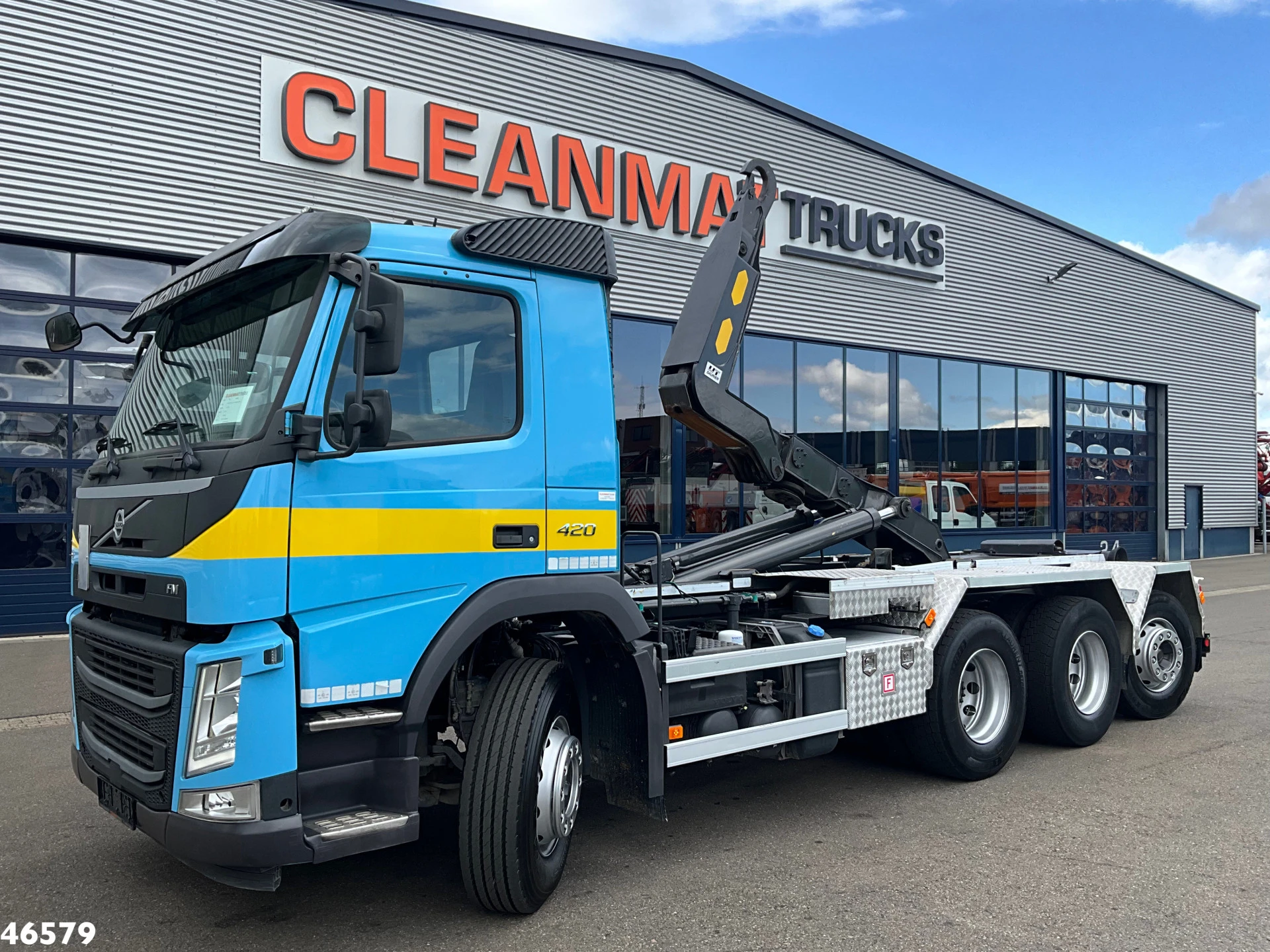 Volvo FM 420 8x4 Euro 6 26 Ton haakarmsysteem 2018 afbeelding 1