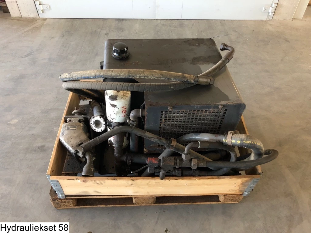 Universeel - Pump, tank and hydraulic hoses imagen 3
