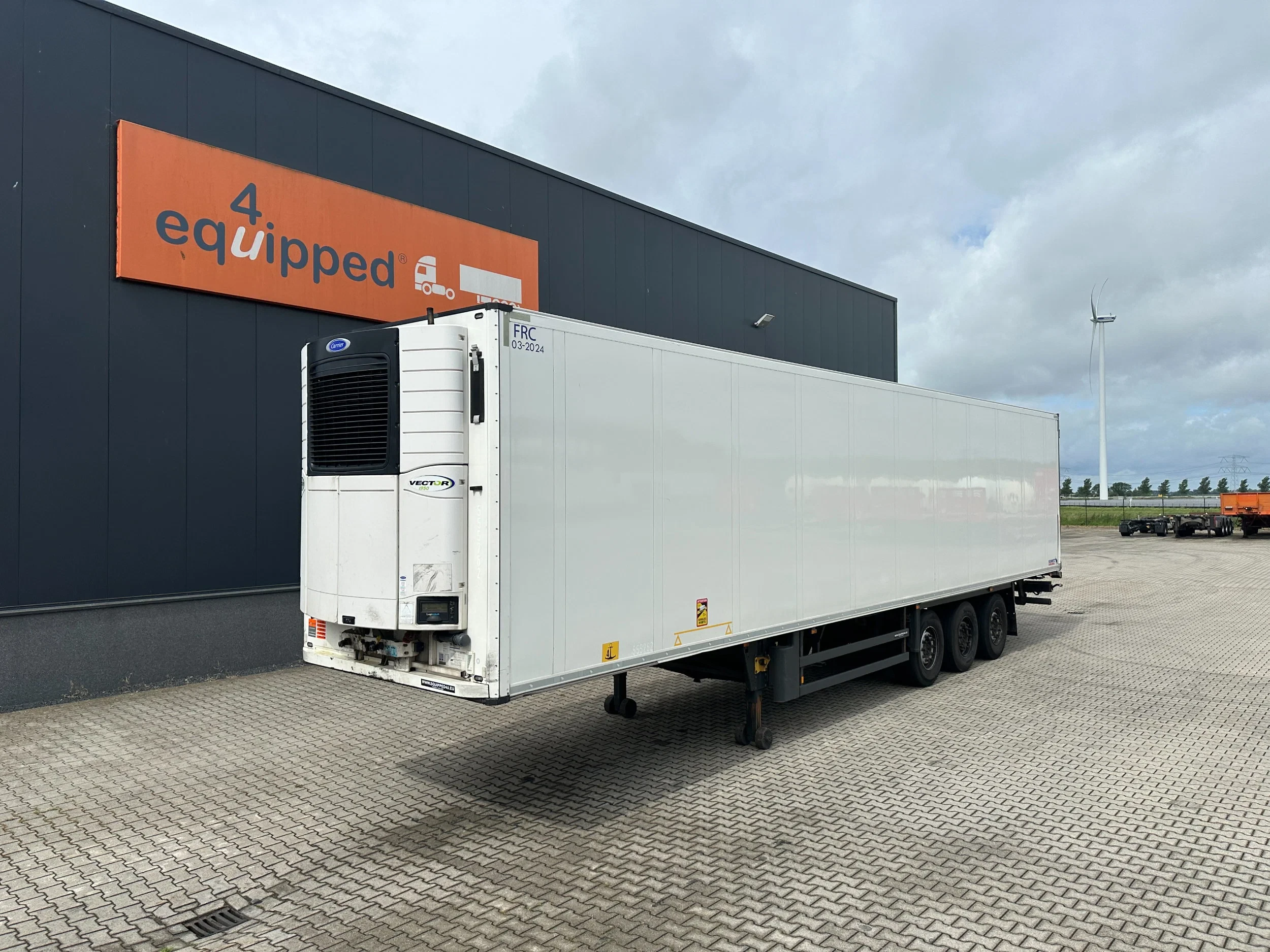Schmitz Cargobull 2015 - CARRIER VECTOR 1950 D/E /DISCBRAKES / NL-TRAILER / APK: 9-2026 afbeelding 1