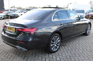 Mercedes-Benz E-Class 2021 - 300e Luxury Line LEDER MEMORY PANORAMADAK BURMESTER DISTRONIC 360-CAMERA HEAD-UP KEY-LESS GO obrazek 8