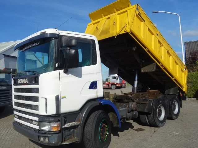 Scania 124 1999 - 400 manual fuelpump,MEILLER KIPPER afbeelding 1