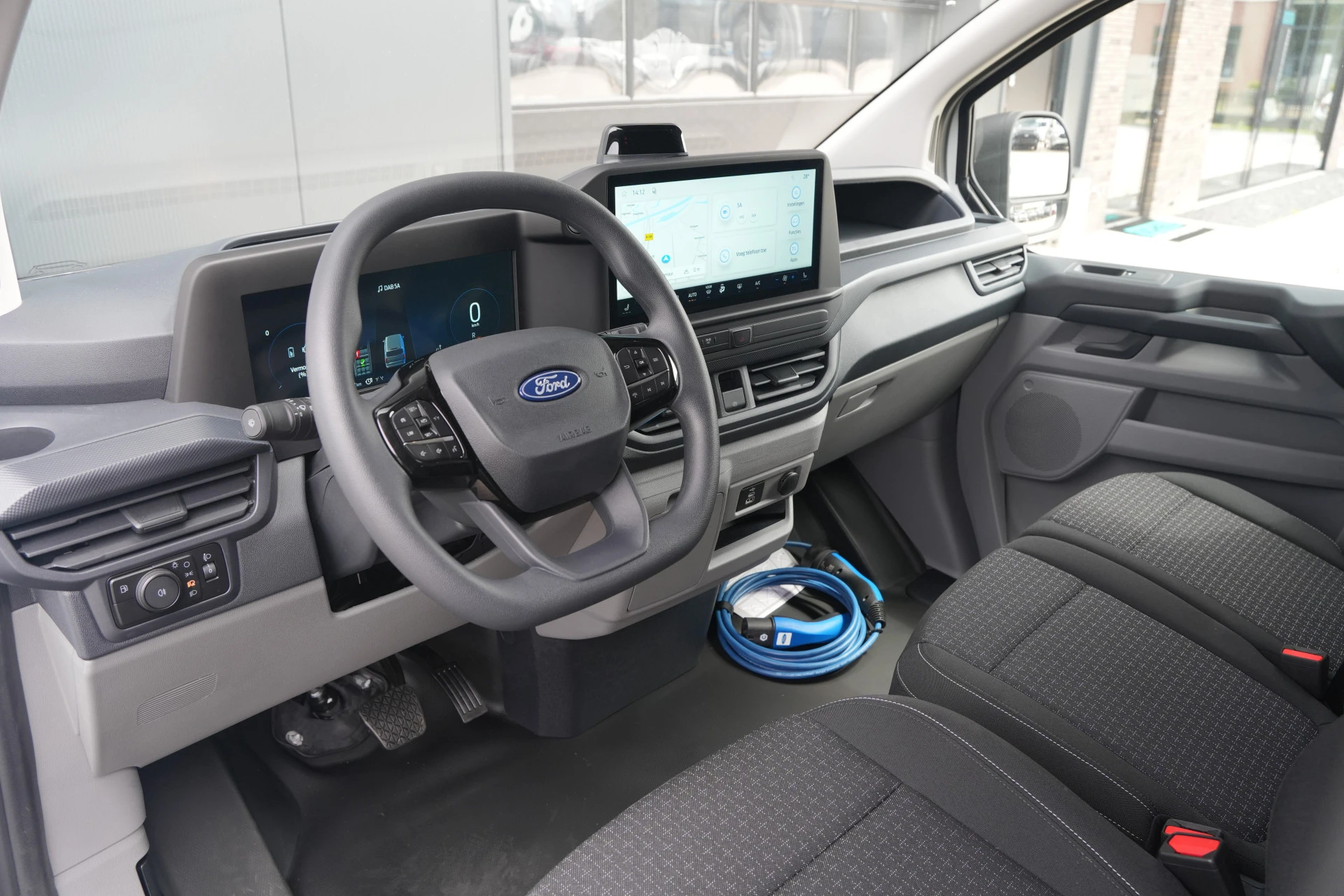 Ford Transit Custom 2026 - 340 2.5 PHEV L2H1 Kombi Trend 9 zits - Carplay - Camera - Navigatie - Airco achterin - Cuise - Rijklaar afbeelding 15
