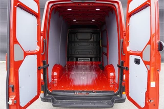 Volkswagen Crafter 2022 - 140pk Automaat L3H3/L2H2 Apple Carplay Camera Stoelverwarming Cruise control Sidebars afbeelding 3 miniatuur