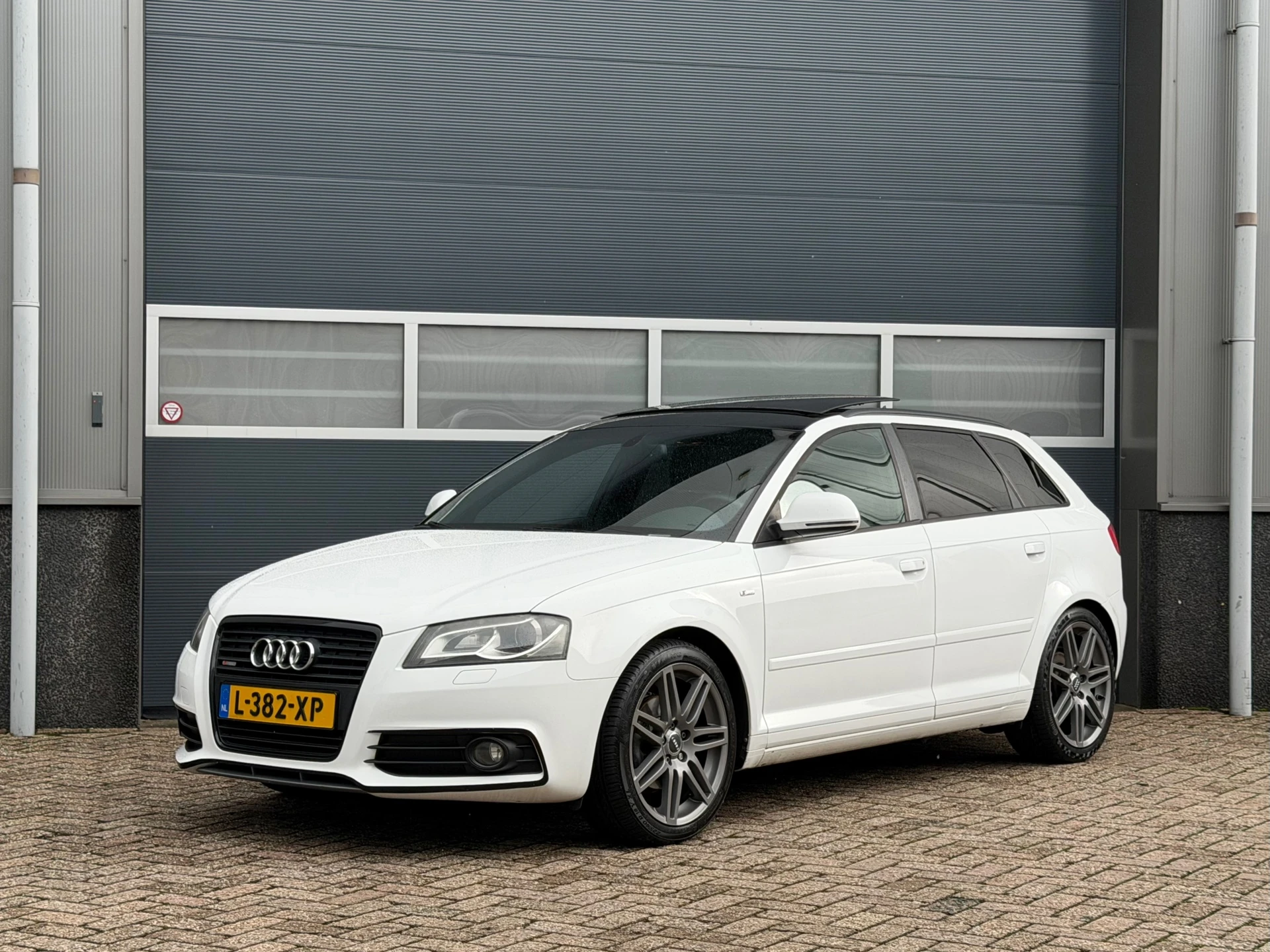 Audi A3 2009 - Sportback 1.4 TFSI Pro Line S bj.2009 Pano|Trekh|Clima|Cc. image 1