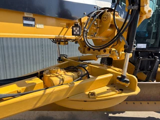 Cat N/A 2011 - 140M2 zdjecie 14