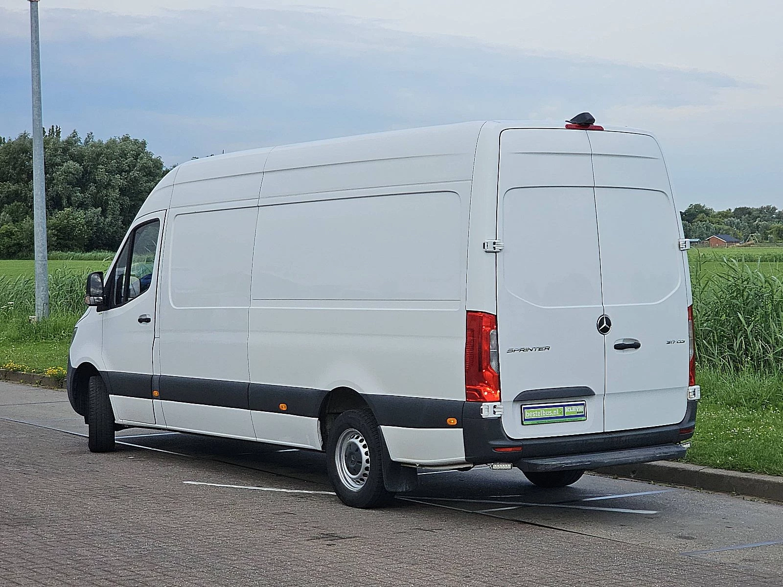 Mercedes-Benz Sprinter 2021 - 317 obrázek 6