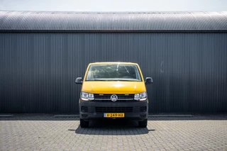 Volkswagen Transporter 2017 - 2.0 TDI L1H1 Comfortline obrazek 3