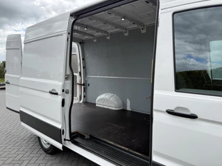 Volkswagen Crafter 2019 - 2.0 TDI 141 PK / L3H3 / 1e EIGENAAR / ZEER NETJES !! / AIRCO / CRUISE / ERGO GEVEERDE STOEL image 9