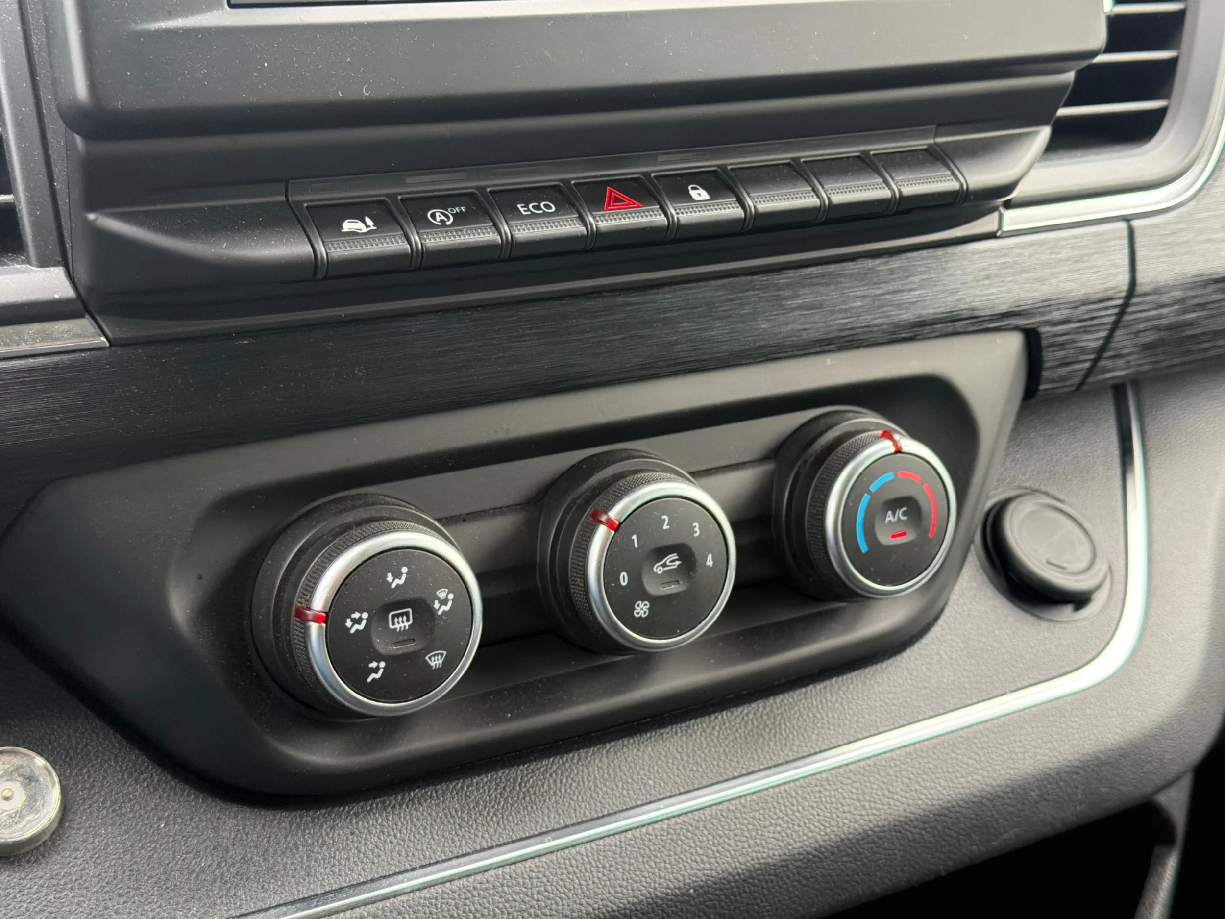 Renault Trafic 2023 - 2.0DCI L2H1 Personenvervoer Airco + Dak Airco Cruisecontrol 150PK afbeelding 17
