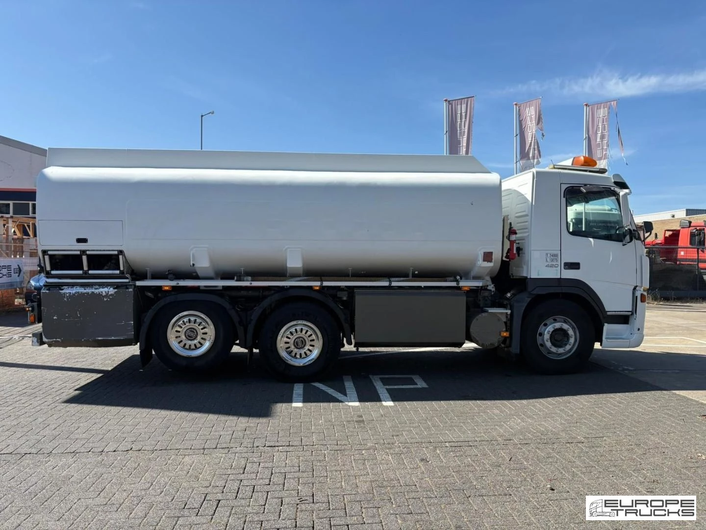 Volvo FM 420 2004 image 6