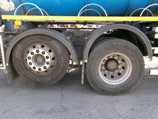 Volvo FM 370 2019 - 6X2 LIFTAS obrazek 18