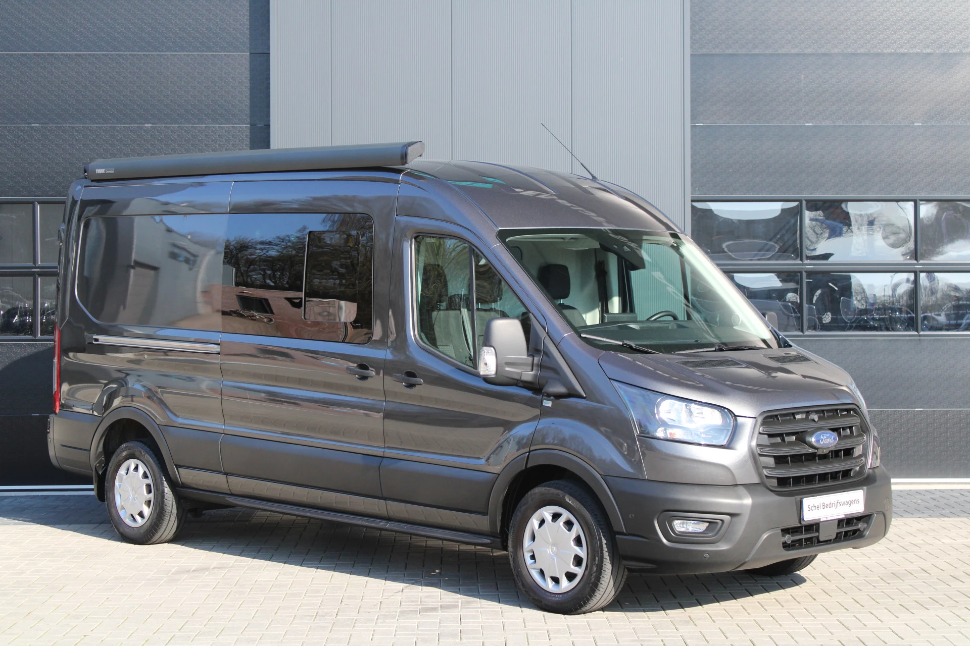 Ford Transit 2023 - 350 2.0 TDCI L3H2 Trend 130pk - Camper/Grijs Kenteken - Blind Spot - ACC - Trekhaak - Stoelverwarming - Luifel - Rijklaar zdjęcie 3