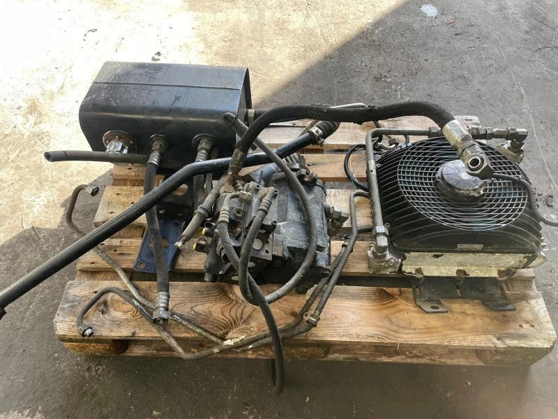 MAN 2017 - 81.67501-6098 DRIVE PUMP FRONT AXLE SET obrázek 1