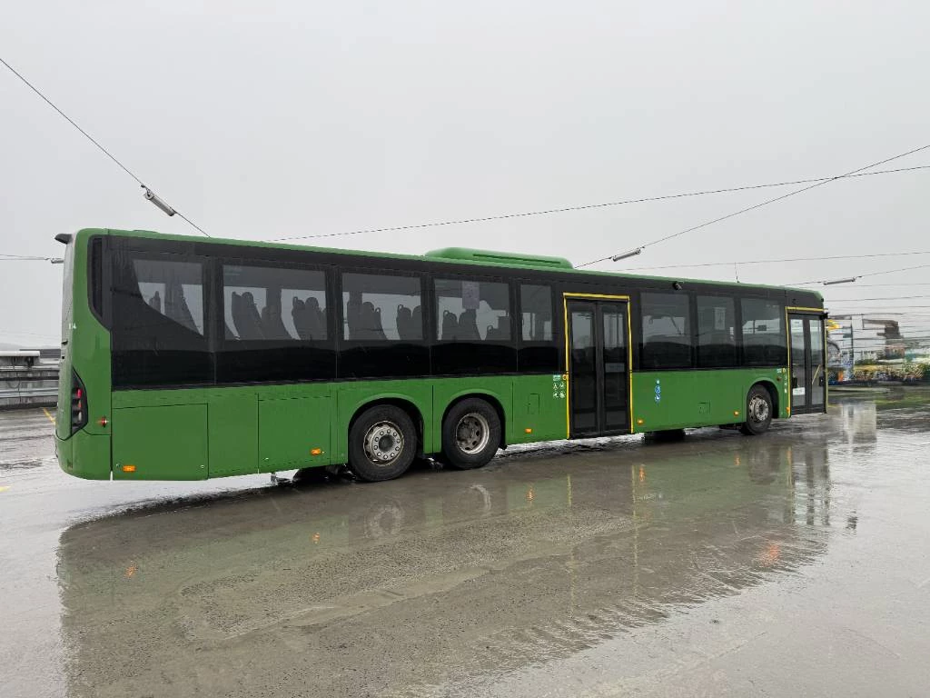 Volvo 2016 - 8900 LE. 38 Units! Bild 3