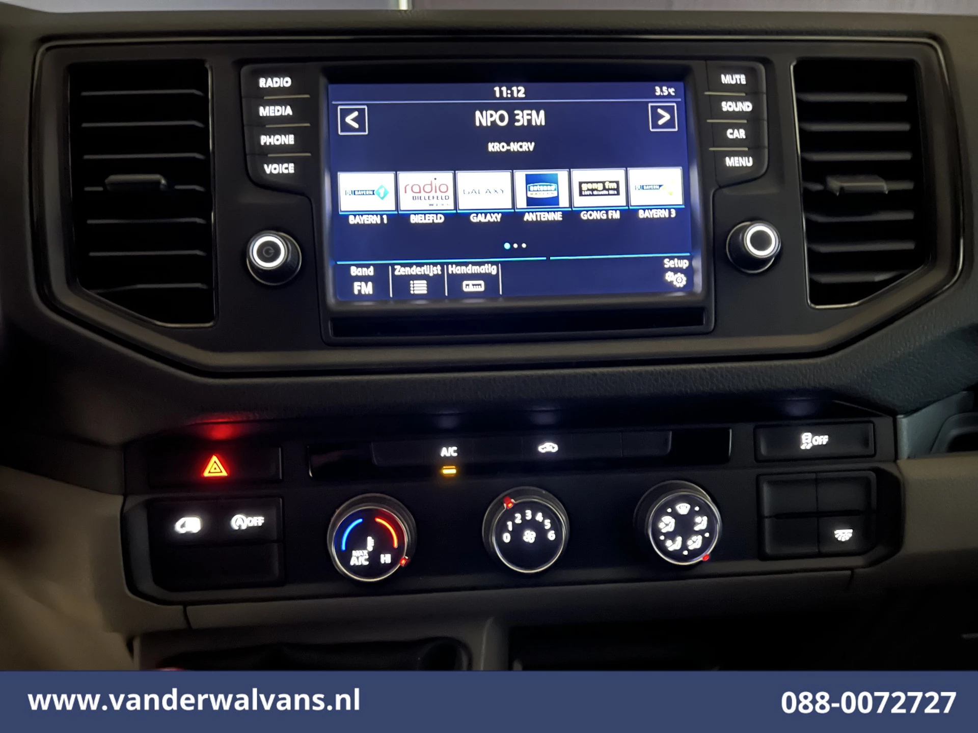 Volkswagen Crafter 2020 - 2.0 TDI 140pk L3H3 L2H2 Euro6 Airco | Camera | Apple Carplay | Cruisecontrol image 13