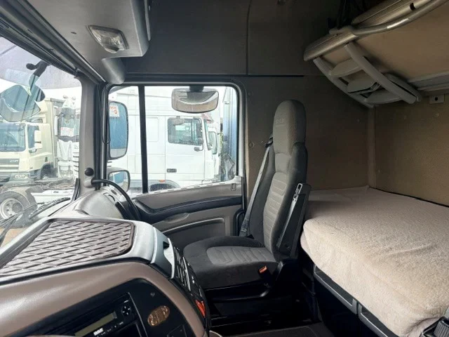 DAF XF 105.460 2011 - SPACECAB 4x2 (EURO 5 / AS-TRONIC / ZF-INTARDER / ADR-VLG / P.T.O.) zdjęcie 14