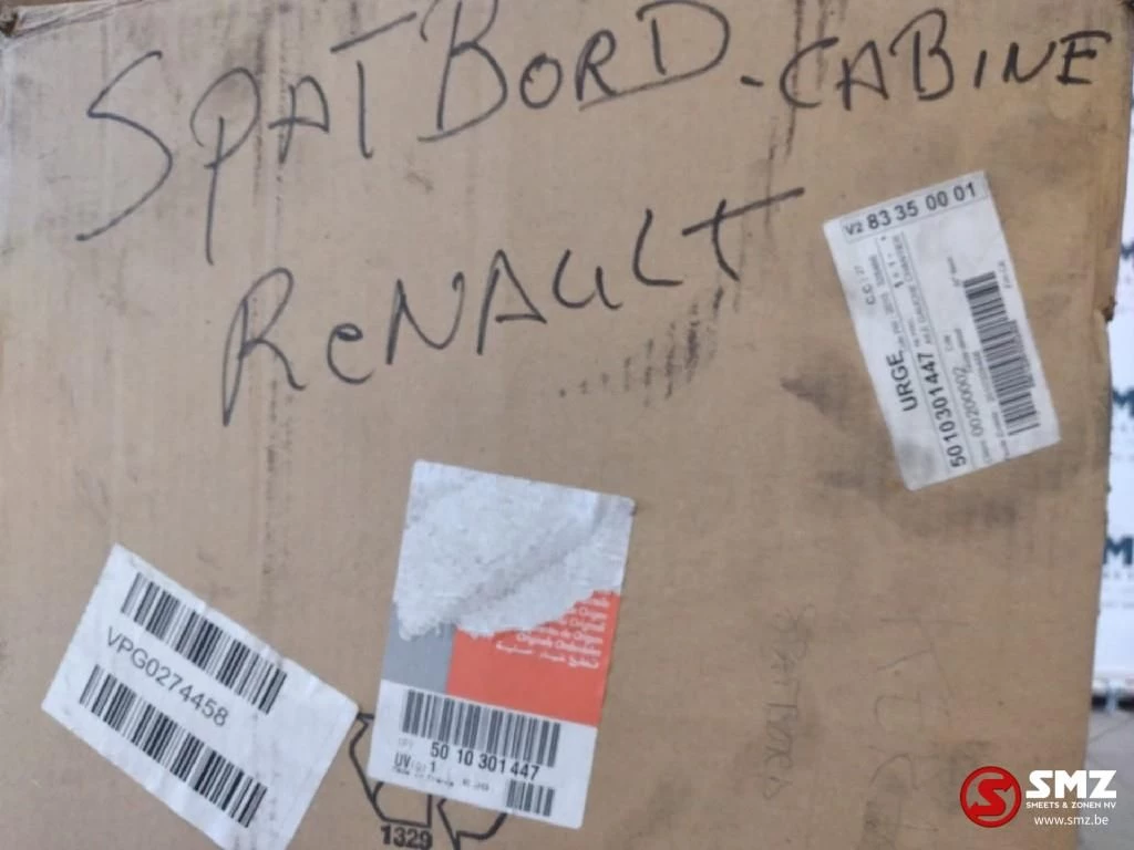 Renault - Occ Spatbord links Renualt Kerax Bild 2