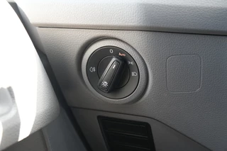 Volkswagen Crafter 2024 - 35 2.0 TDI L4H3 140pk Automaat - ACC - LED - Geveerde Stoel - Carplay - Camera - Betimmering - Rijklaar obrazek 21
