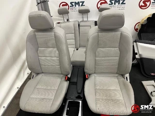 Mercedes-Benz N/A - Occ set interieur met zetels S204FL Mercedes image 1