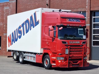 Scania R 2016 - R580 V8 Topline 6x2 - Box with sidedoors - Retarder - Full air - Leather te koop