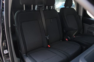 Ford Transit Custom 2024 - 320 2.0 TDCI L2H1 Trend DC 136pk - Carplay - Android - Camera - Trekhaak - LED koplampen - Stoelverwarming - Draadloos laden - Rijklaar image 34