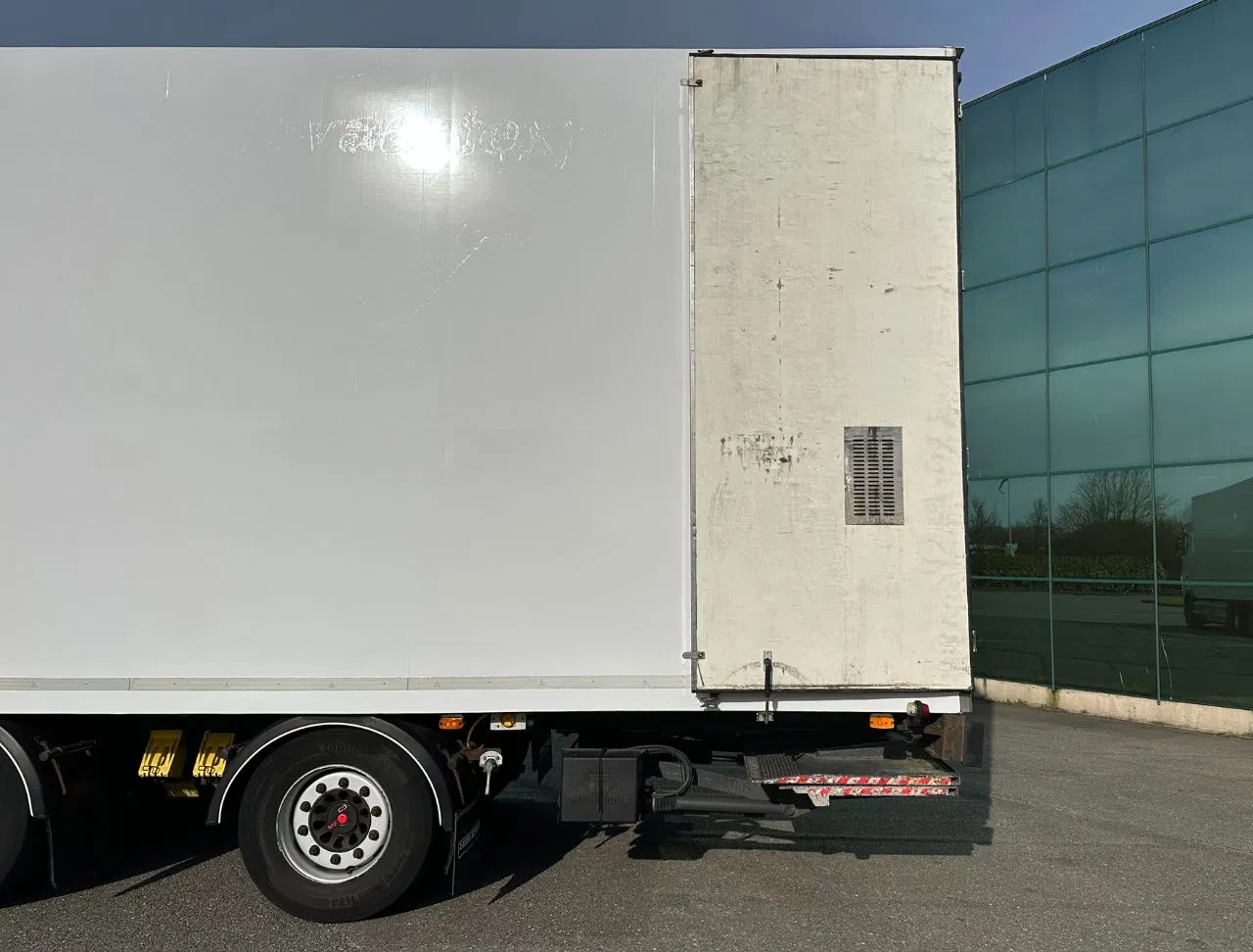DAF XF480 2018 - FAR SSC 6X2 50 CC COMBI 2x LIFT CARRIER TRS ICELAND TOP CONDITION NL COMBI obrázek 8