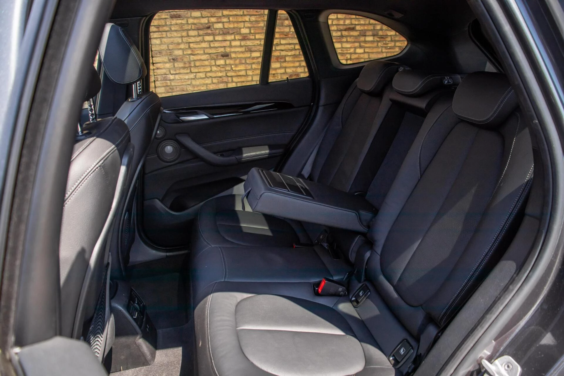 BMW X1 2021 - xDrive25e M-Sport, Pano, Leder, ACC, Carplay, H&K afbeelding 12