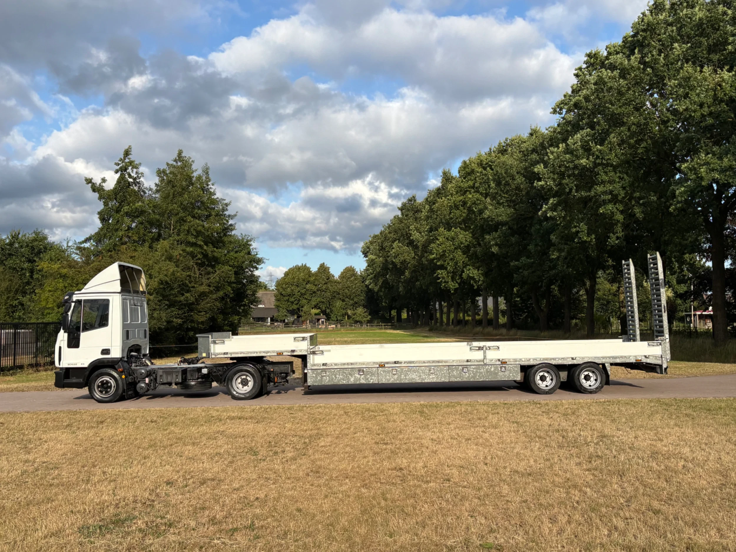 Iveco Eurocargo 2010 - 80 trekker 18 ton - oplegger semi dieplader 16 ton afbeelding 3