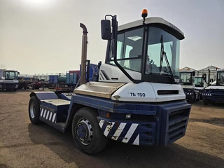 Terberg RT283 | TERMINAL TRACTOR 4X4| TURNING CHAIR. | AUTOMATIC GEAR | 24846 hOURS. 2011 - N/A imagen 7