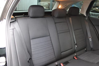 Mercedes-Benz C-Class 2020 - Estate 300e Advantage Pack Avantgarde NAVI 18'''CARPLAY image 14