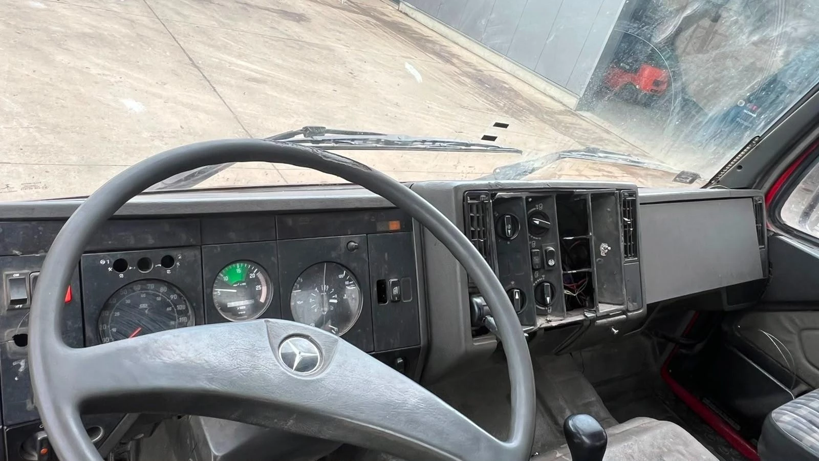 Mercedes-Benz SK 2629 1992 obrázek 10