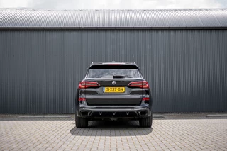 BMW X5 2023 - xDrive 45e High Executive | M sport | Panoramadak | 22" LMV | Laserlight | Memory Seats | Harman Kardon | Camera | Carplay | Cognac Leder obrazek 7